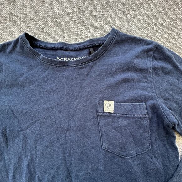 Atracktion by Alba of Denmark Navy Blue Long Sleeve Pocket Tee VGUC 4T - Picture 2 of 3